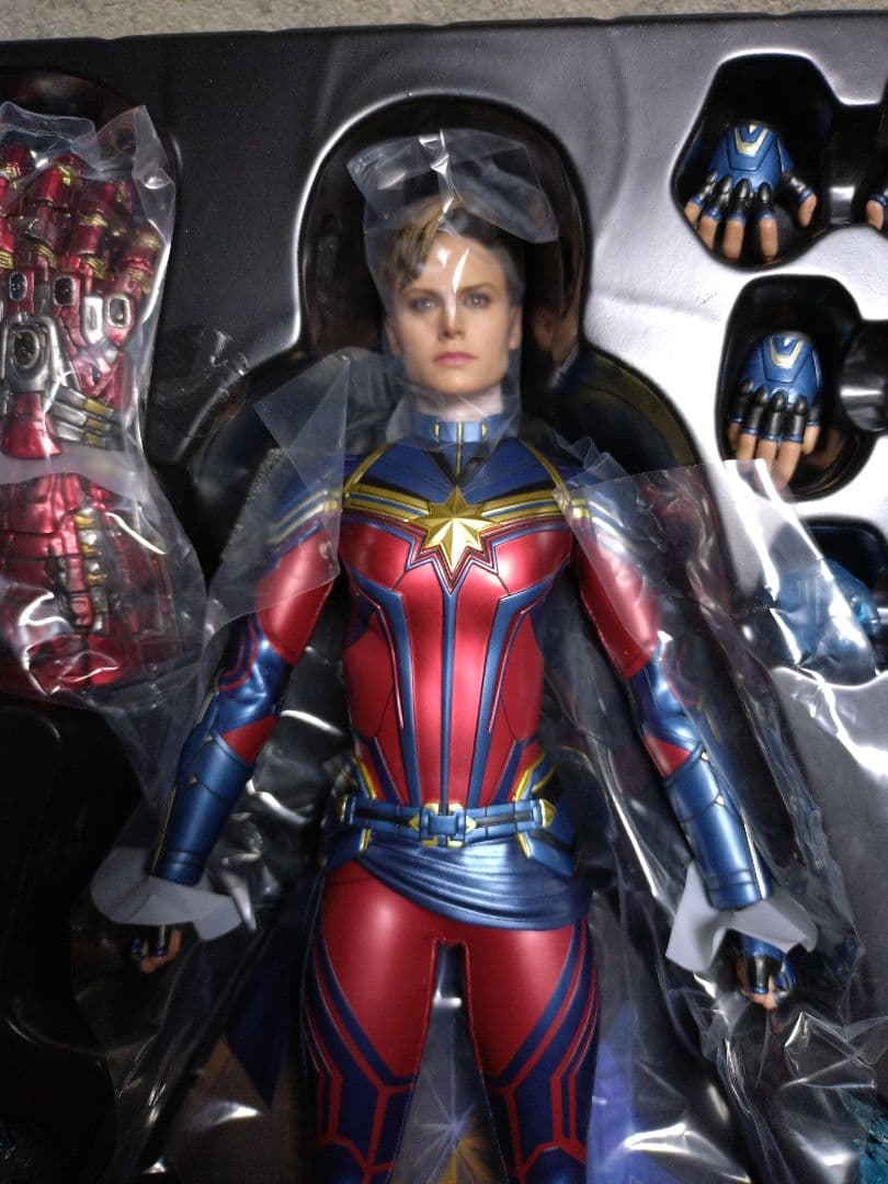 ホットトイズ　キャプテン・マーベル エンドゲーム