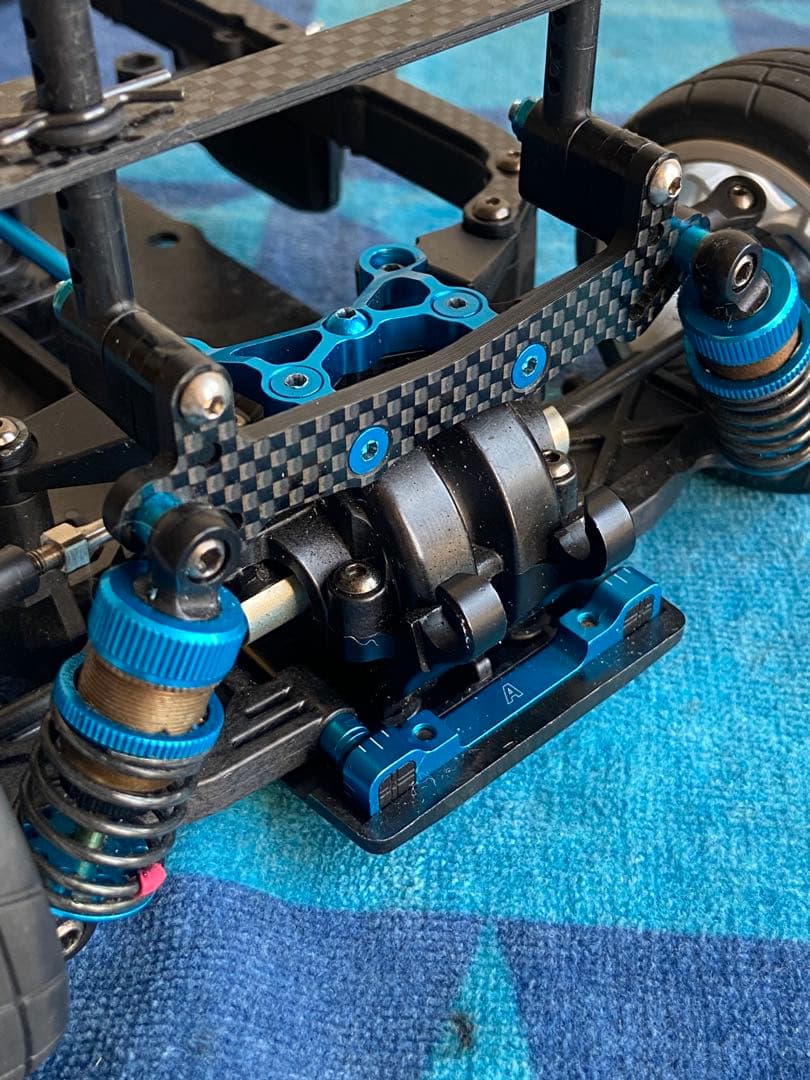 タミヤTB05-TB05R仕上げ　希少アルミロアバルク前後装着、アルミデフ付き