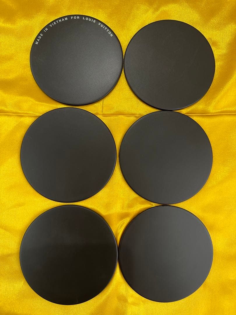 入手困難　新品　LOUIS VUITTON ルイヴィトン 漆と卵殻のコースター