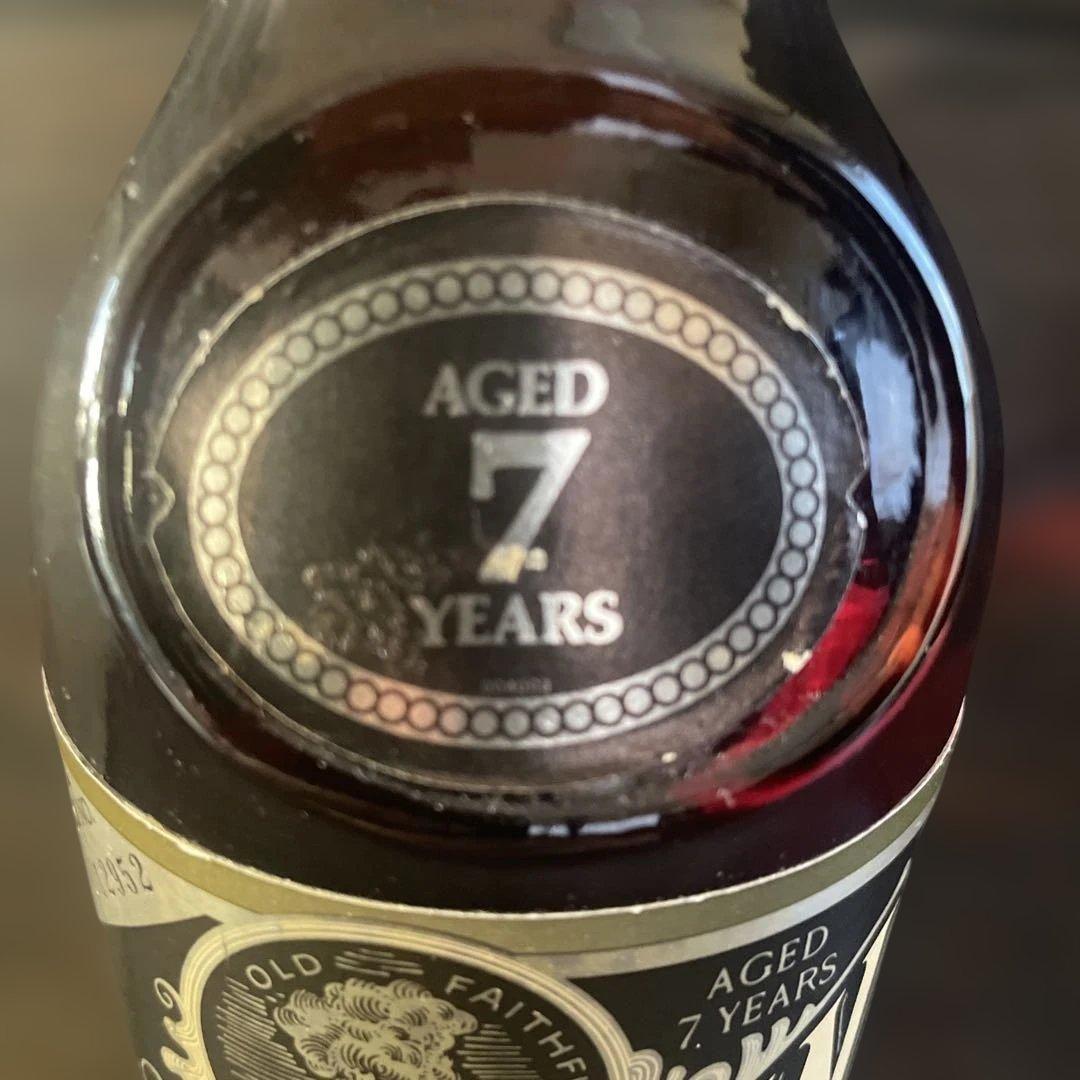 Yellow Stone 7年熟成 ストレートバーボンウイスキー古酒