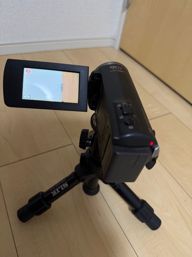 Panasonic HC-V160M ビデオカメラ本体ス リック三脚付き