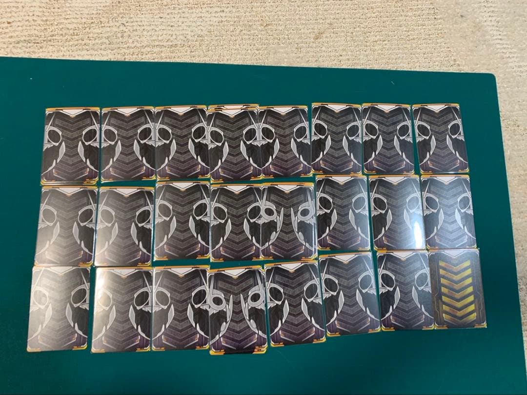 画面ライダーガッチャード　ライドケミートレカセット　カード100枚以上