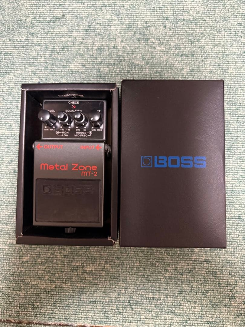 BOSS メタルゾーン　エフェクター