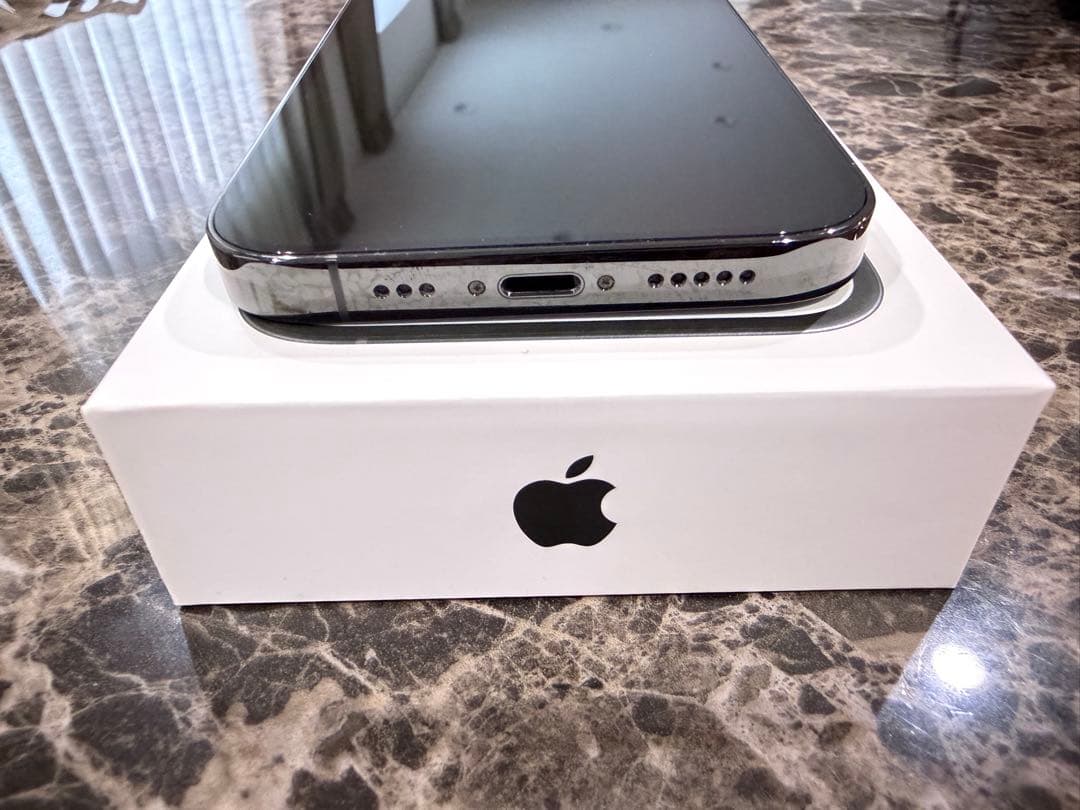 iPhone14pro 美品　256GB スペースブラック　箱付　　即日発送可能