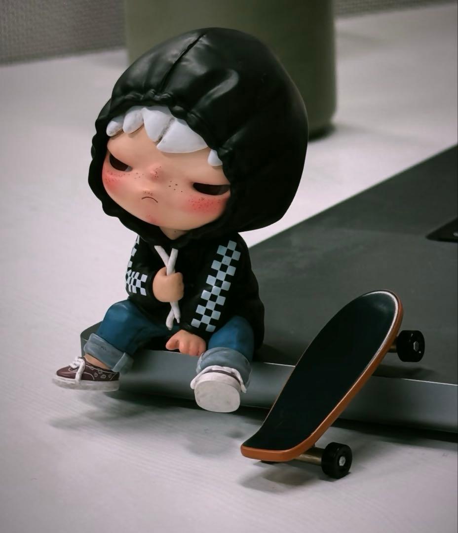 POPMART HIRONO×VANS