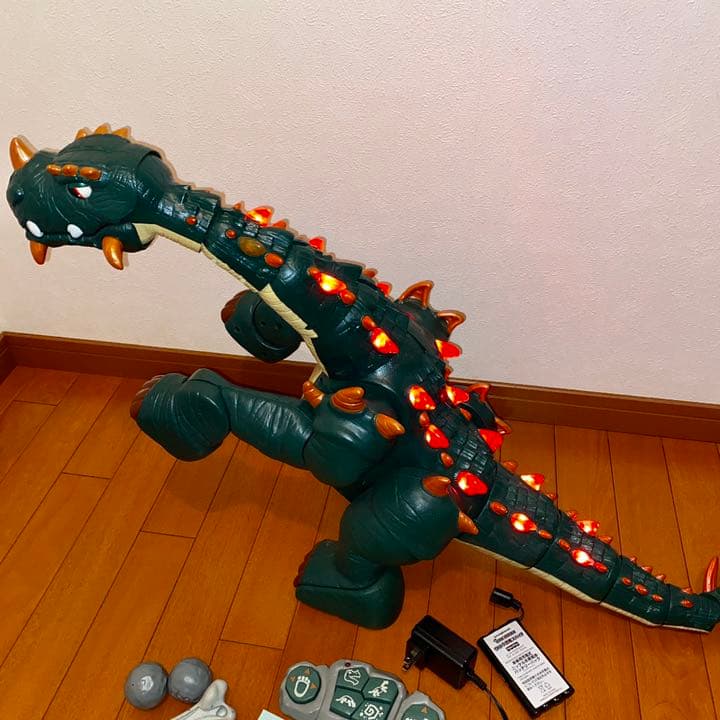 ウルトラ恐竜スパイク　☆希少☆ 大興奮☆ ラジコン　動く恐竜