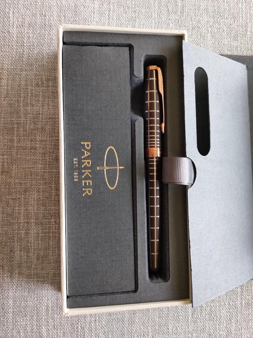 n*K様 PARKER 万年筆ソネットプレミアム ブラウン