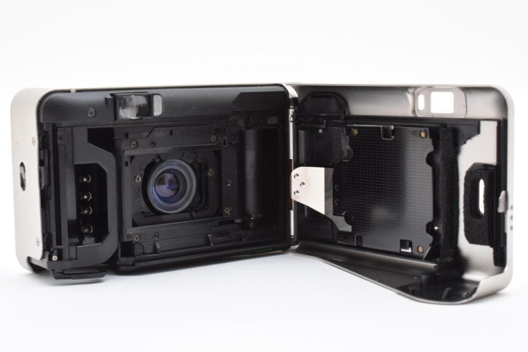 FUJIFILM 富士フィルム Tiara Zoom コンパクト フィルムカメラ