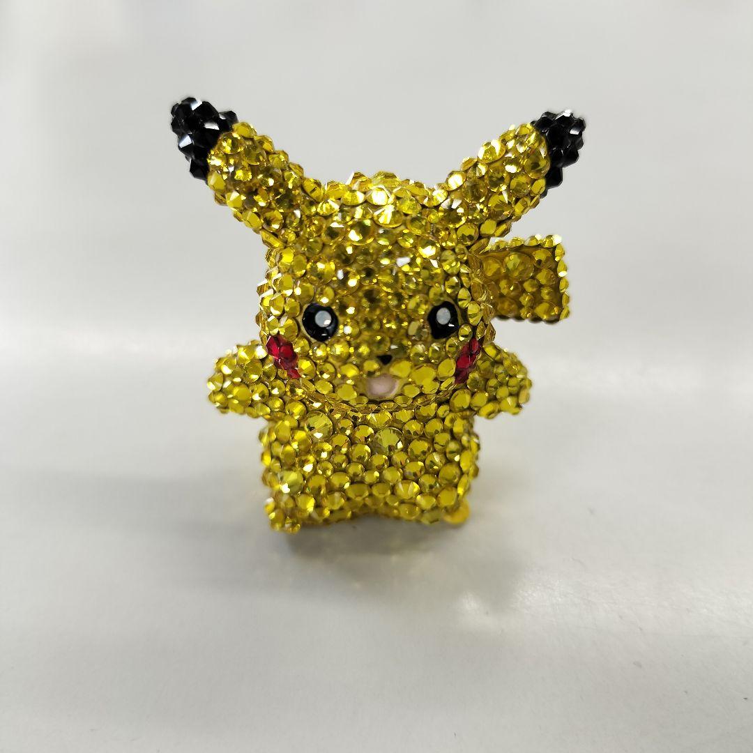 スワロフスキーピカチュウ フィギュア