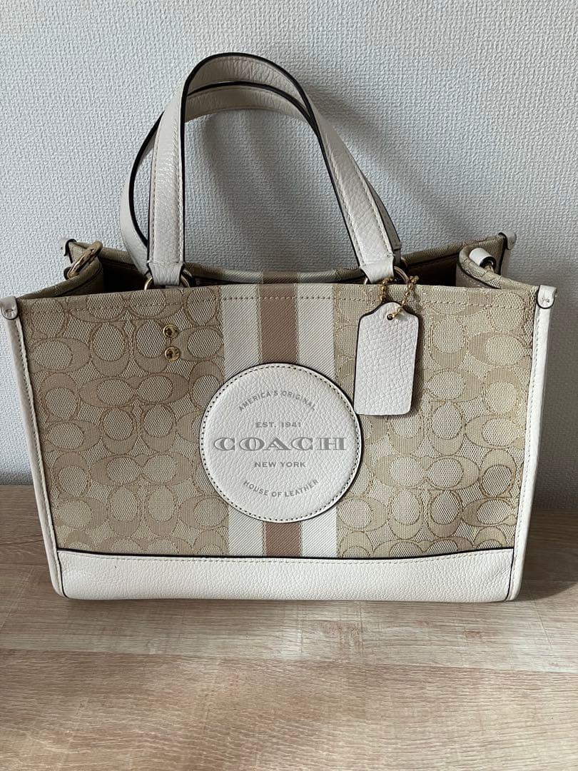 【三が日限定価格】COACH トートバッグ ベージュ/ホワイト