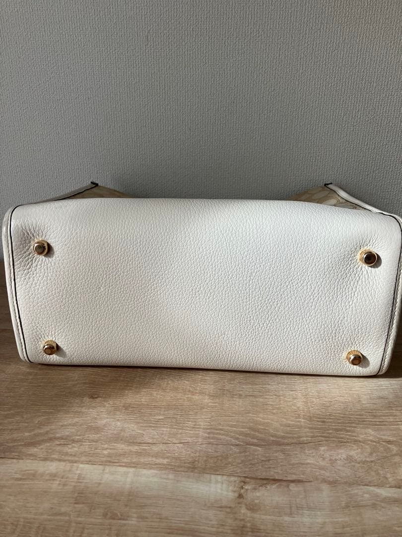 【三が日限定価格】COACH トートバッグ ベージュ/ホワイト