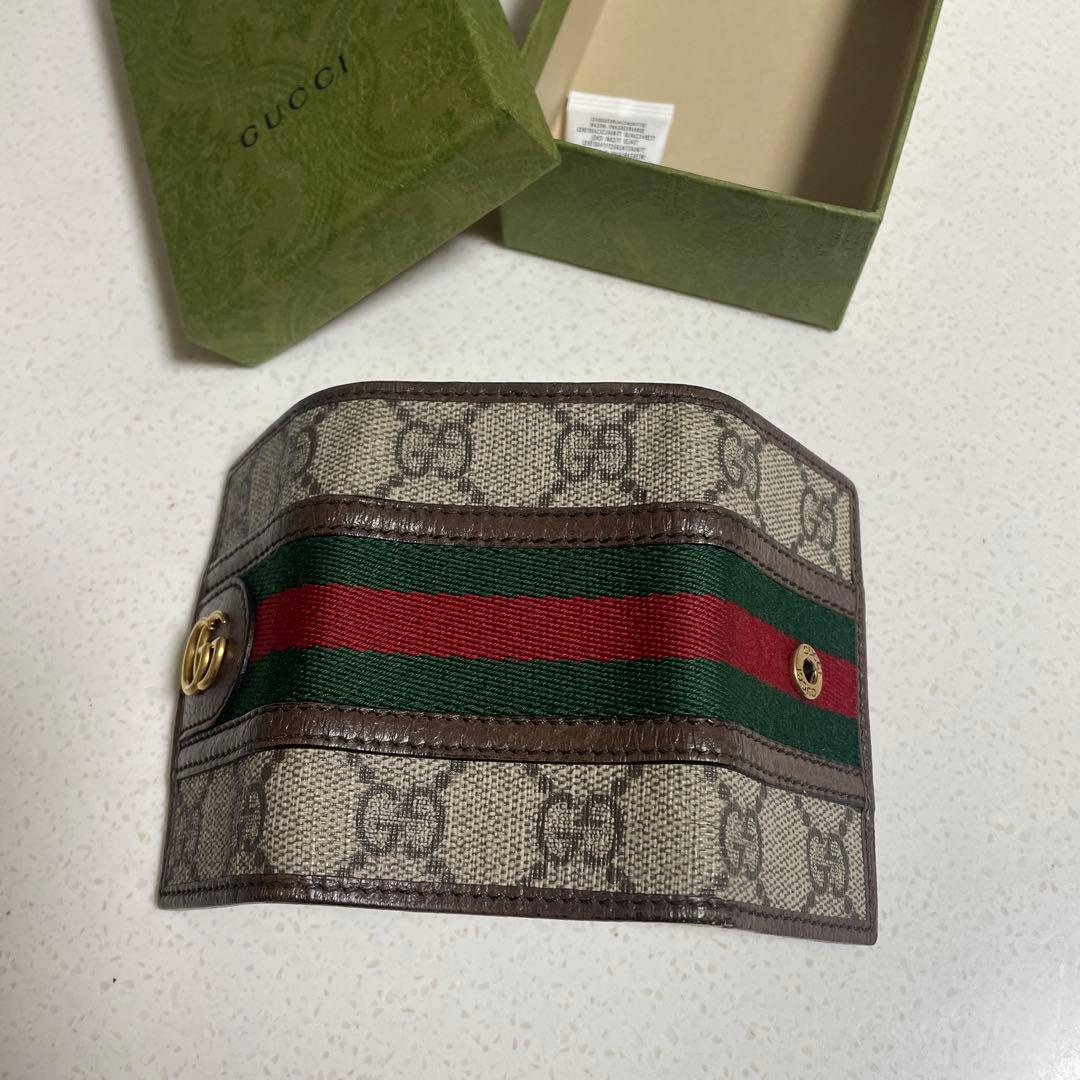GUCCI ブラウンレザーキーケース