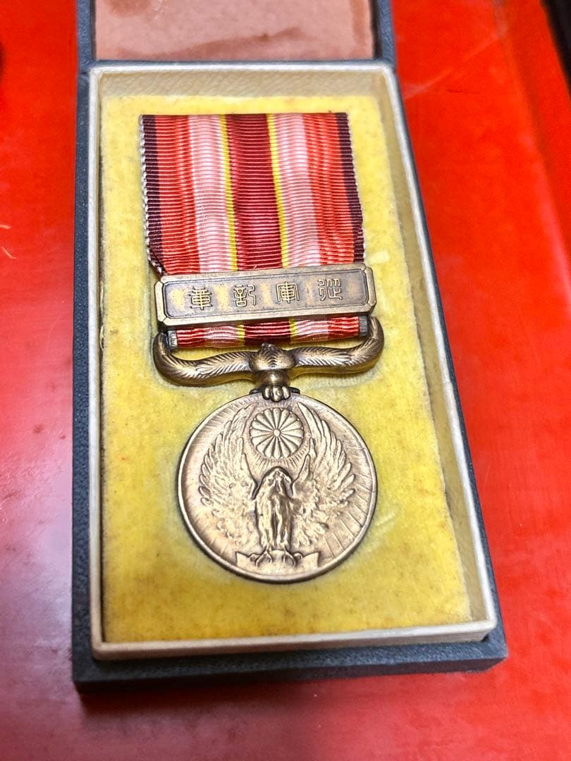 値下げ済み　煙草盆？勲章　値段交渉◎ 骨董品収集をしていた父の部屋にあった骨董品