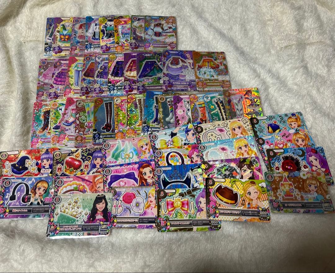 アイカツカード 大量 引退品 約140枚以上