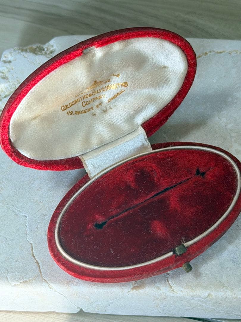 英国アンティーク ジュエリーケース 赤ベルベット 金文字刻印