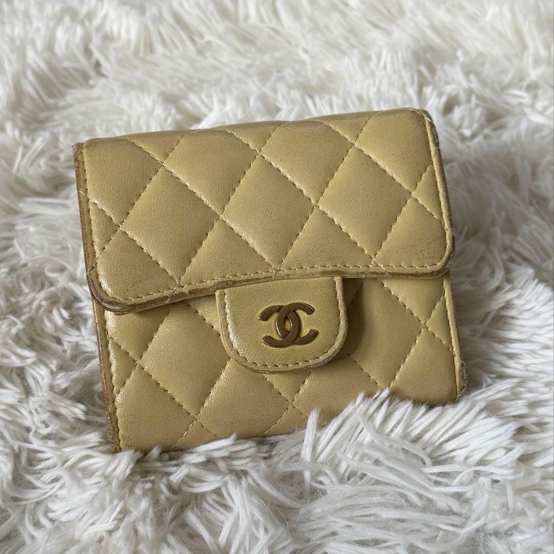 シャネル　財布　三つ折り