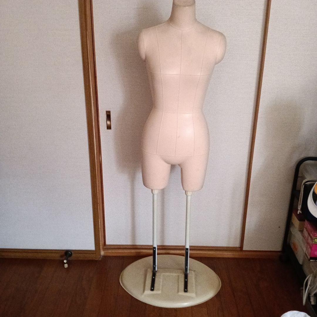 着付け練習マネキン 高さ調整可能165センチ対応 下のネジで高さは調整でします。