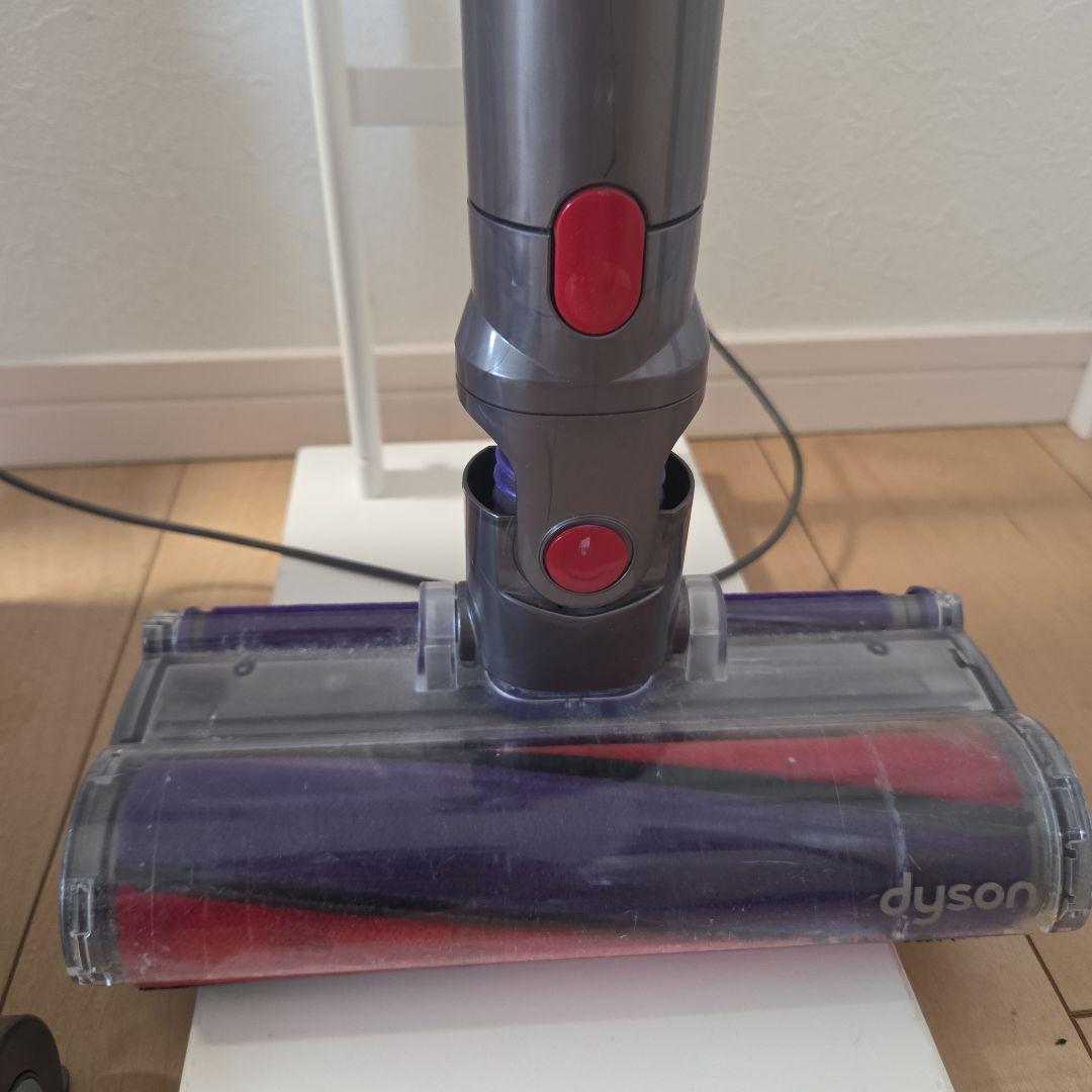 【美品】 Dyson Cyclone V10 Fluffy SV12 スタンド付