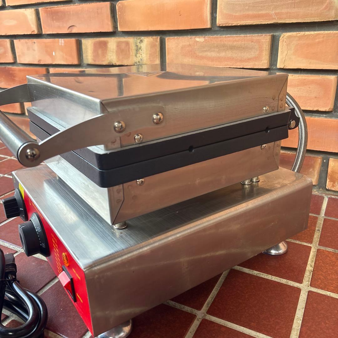 ワッフルメーカー