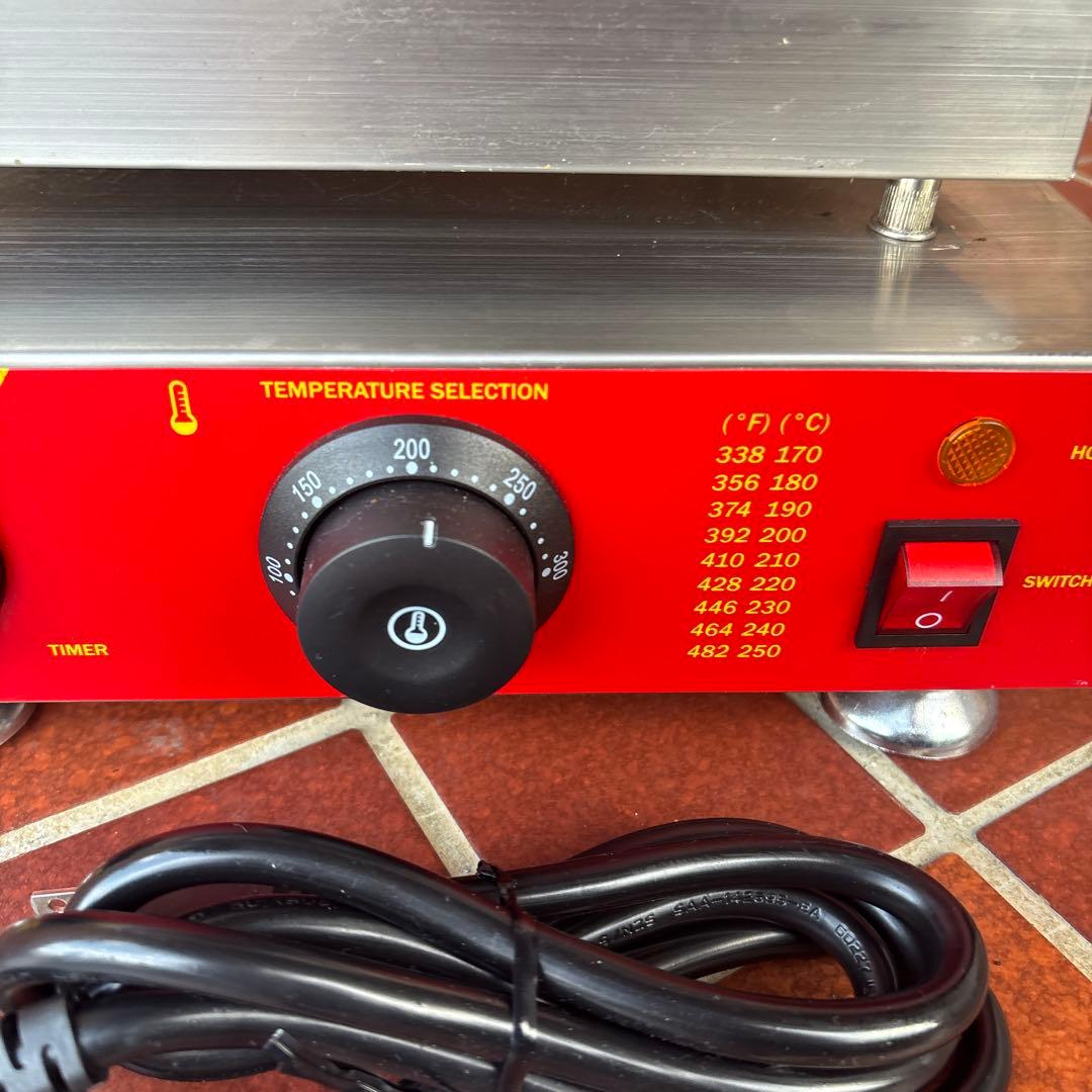 ワッフルメーカー