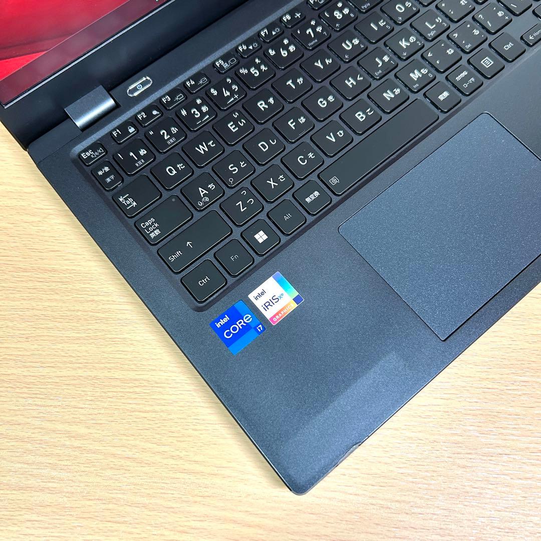 東芝 dynabook G83HU G83/HU i7 16GB 256GB