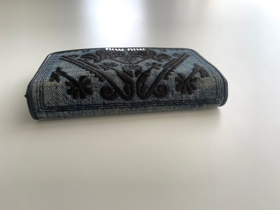 小物 Miu Miu Embroidered Denim Wallet