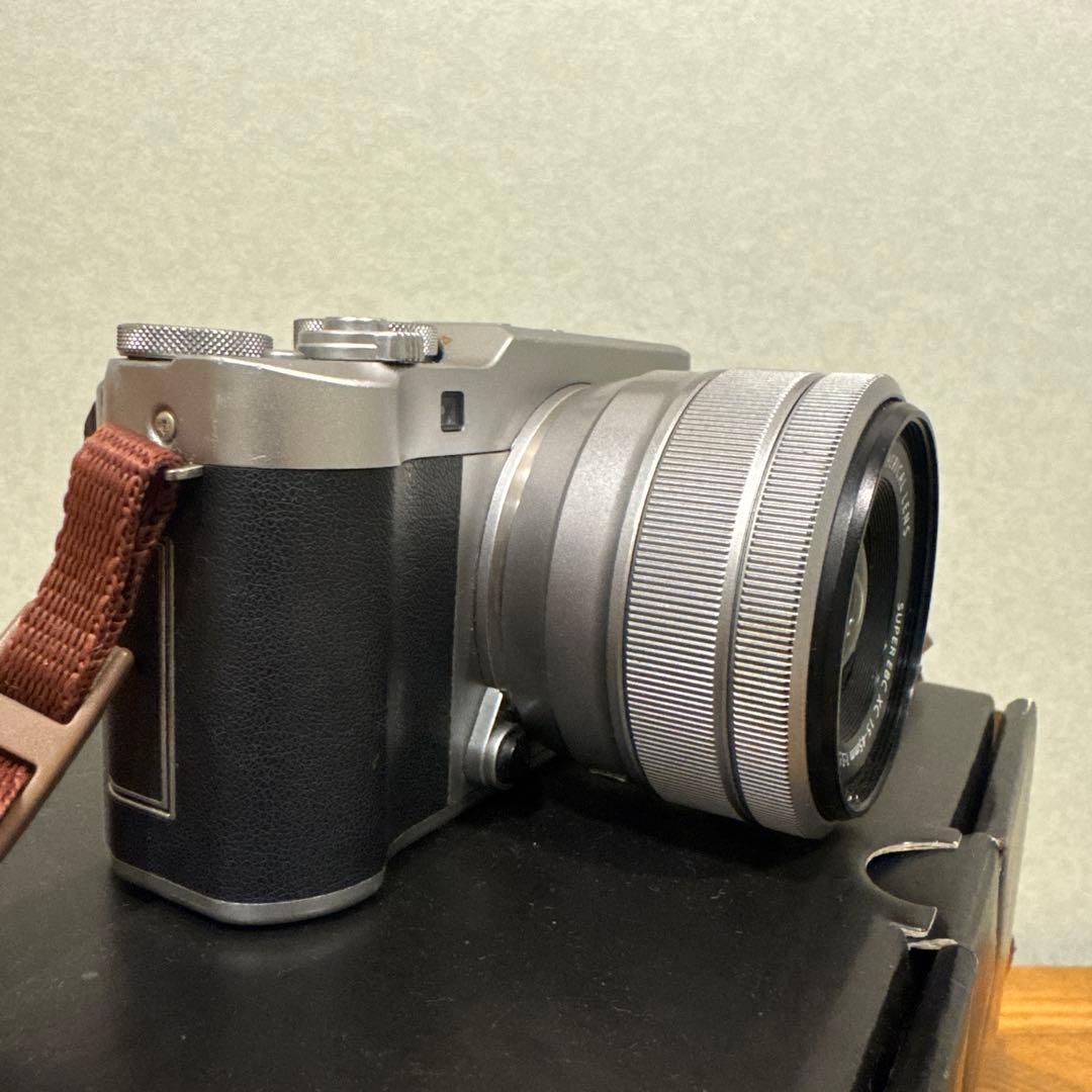 FUJIFILM X-A5 ミラーレスカメラ XC15-45mmレンズ付き