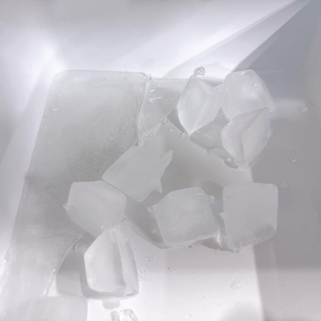 ★送料設置費込み★2023年製 東芝VEGETA 326L３ドア冷蔵庫