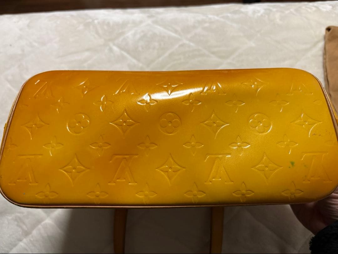 ルイヴィトン　ハンドバッグ　イエロー