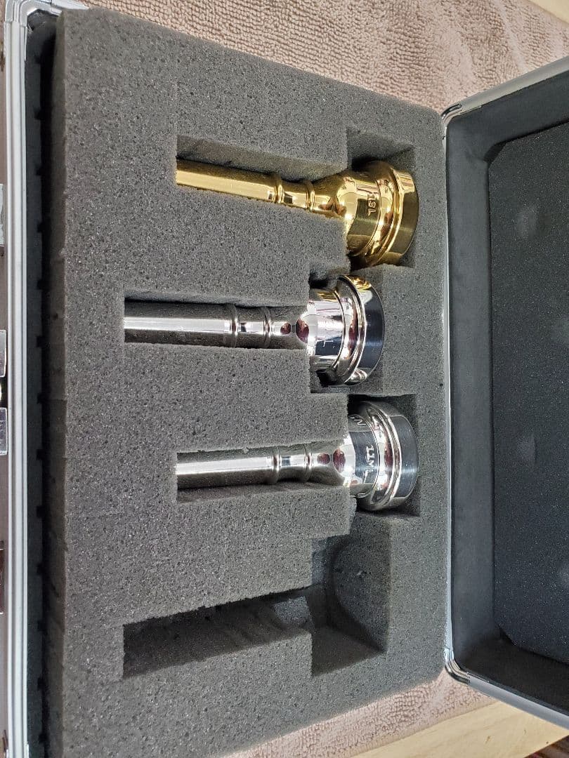 ハモンド トロンボーンマウスピースセット ケース付き