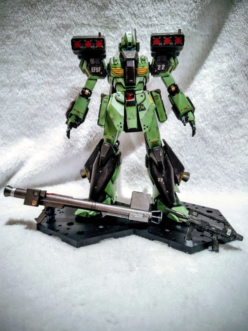 塗装済み完成品MGスタークジェガン