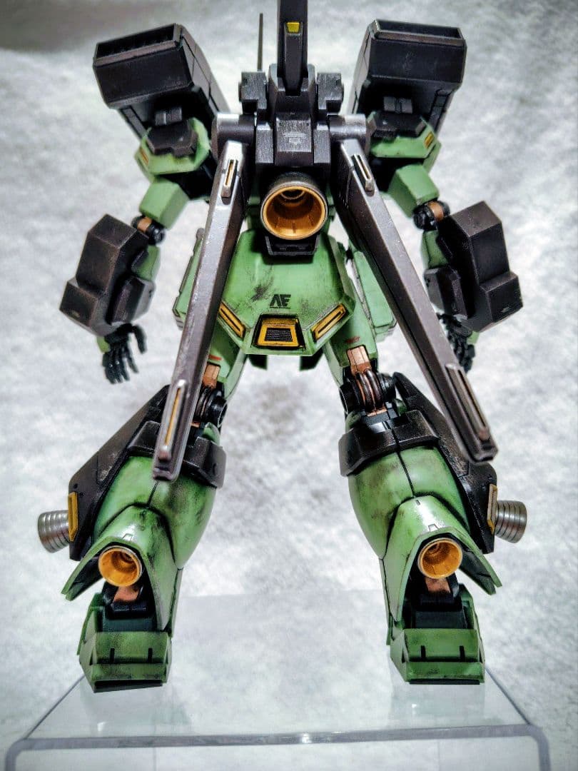 塗装済み完成品MGスタークジェガン