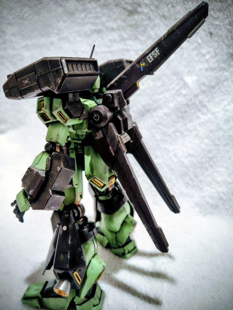 塗装済み完成品MGスタークジェガン