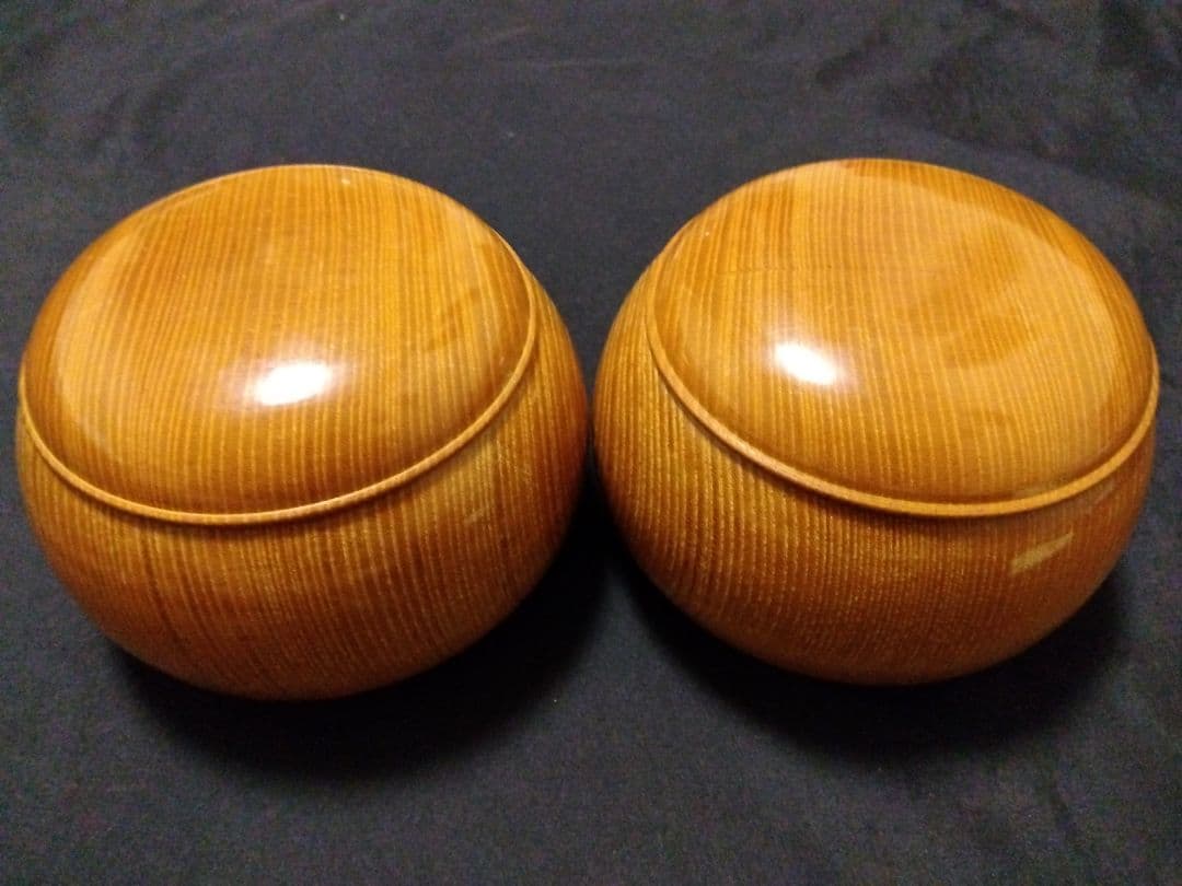 日向特製蛤碁石　月印相当　35号程度　特大欅碁笥　那智黒石　桐箱付き