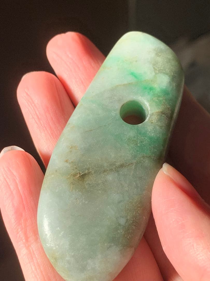 縄文時代後期　出土品　糸魚川翡翠大珠　石器　土器　化石　根付　勾玉　古墳期