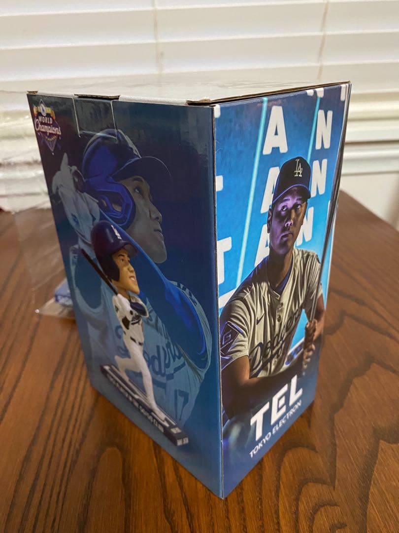 大谷翔平ボブルヘッド 50/50打者バージョン