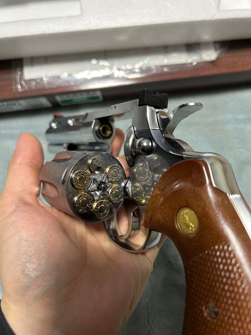 タナカワークス　コルトパイソン　4インチ ステンレスモデル　ガスリボルバー