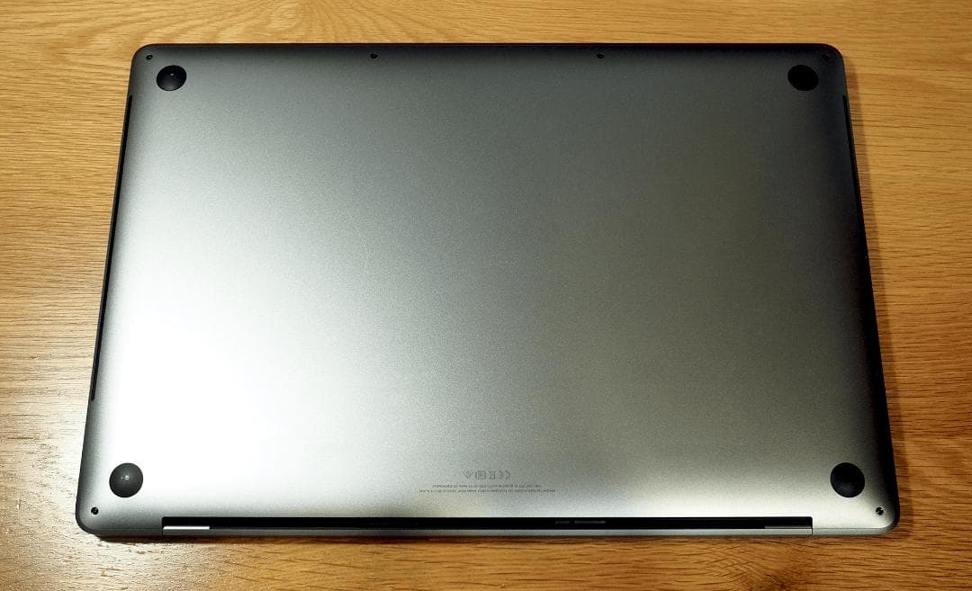 J*i様 MacBook Pro 2019 '16 i9 64GB 2TB (ジ