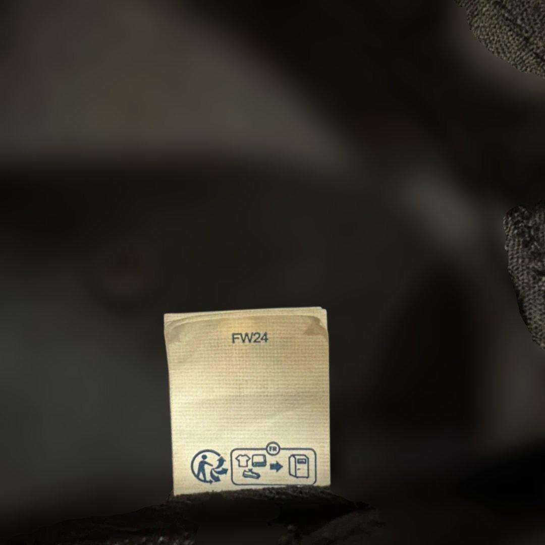 Supreme FW24 黒キャップ