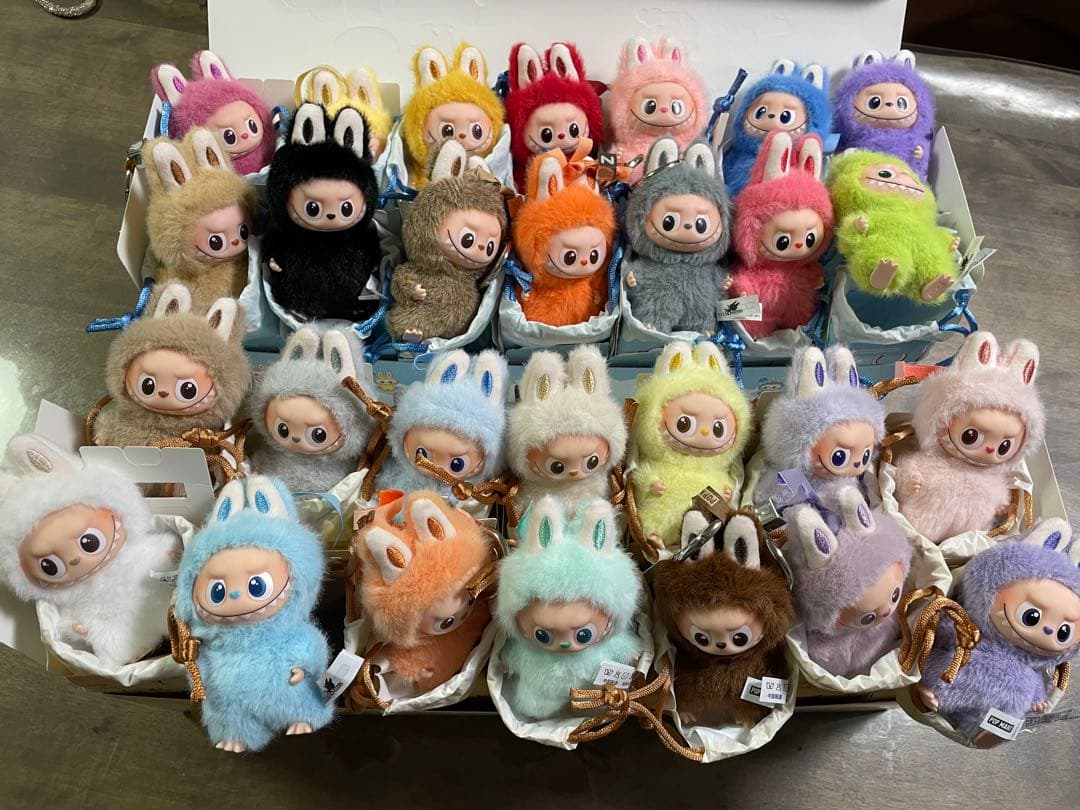 イニシャルラブブ　全品1900円セール！