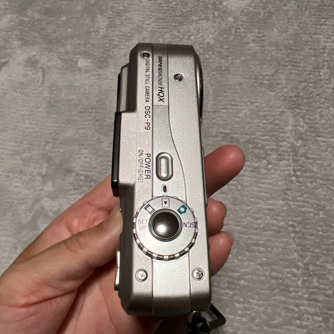 SONY Cyber-shot DSC-P93 4.0メガピクセル