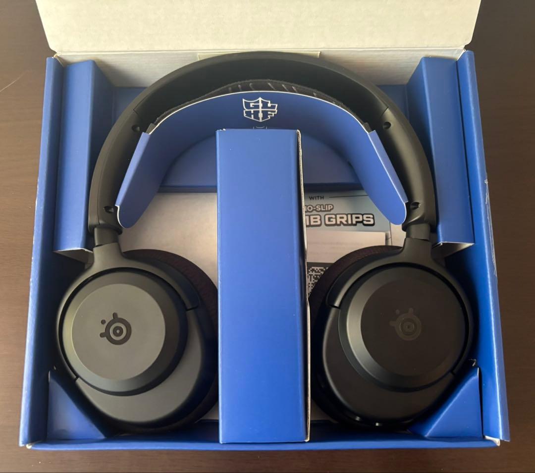 ヘッドホン SteelSeries ARCTIC NOVA 3P WIRELESS