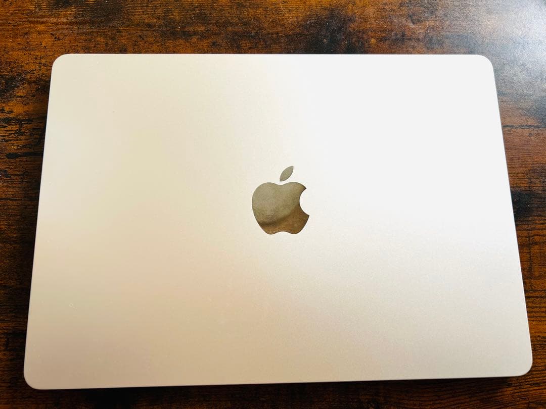 MacBook Air (M2, 2022) シルバー8GB