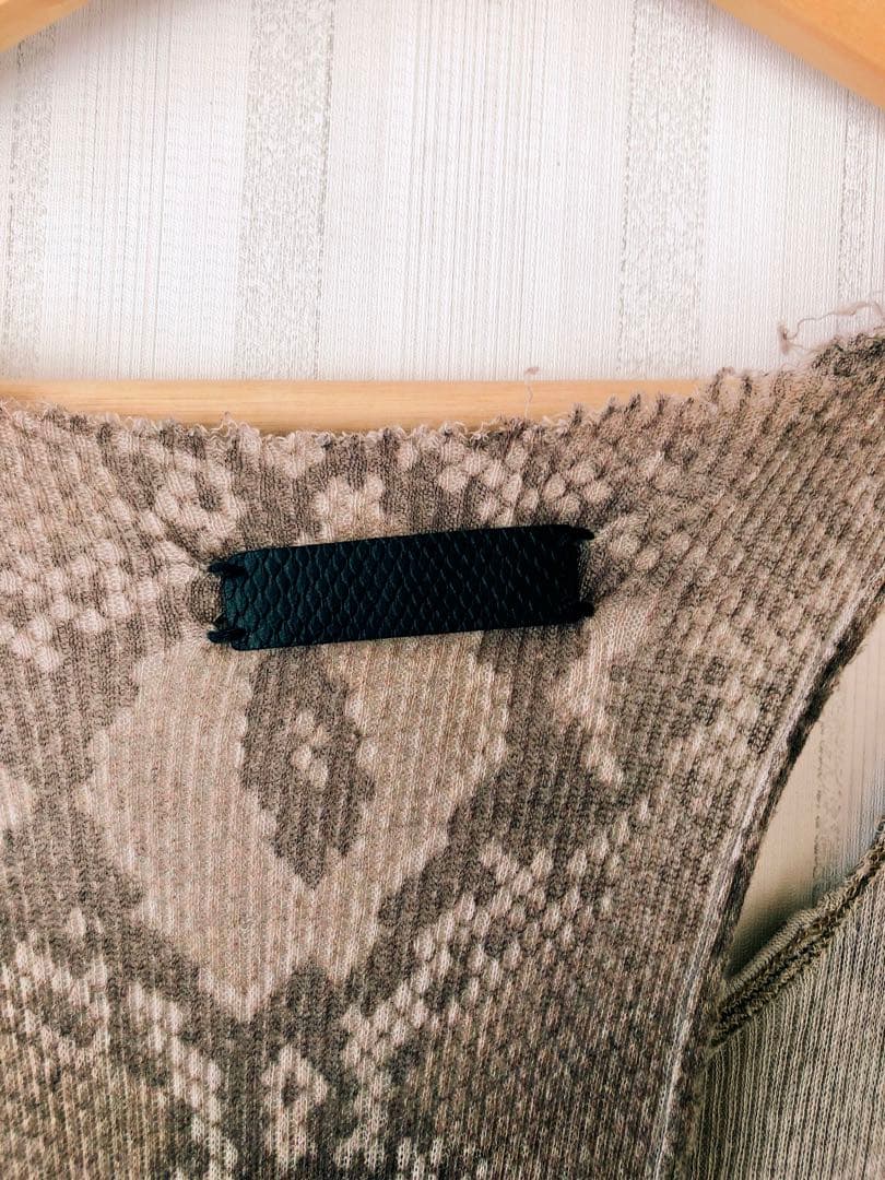 hyde着 ifsixwasnineタンクトップ