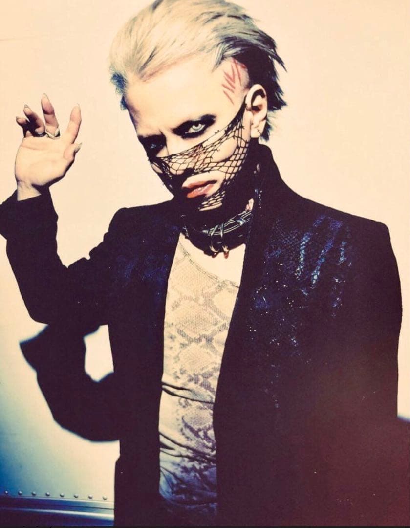 hyde着 ifsixwasnineタンクトップ