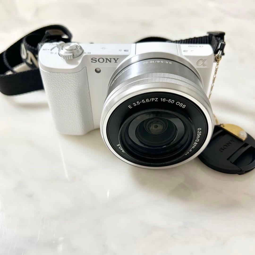 美品/送料込み⚫︎SONY α アルファ 5100 ミラレース一眼カメラ 取説付き