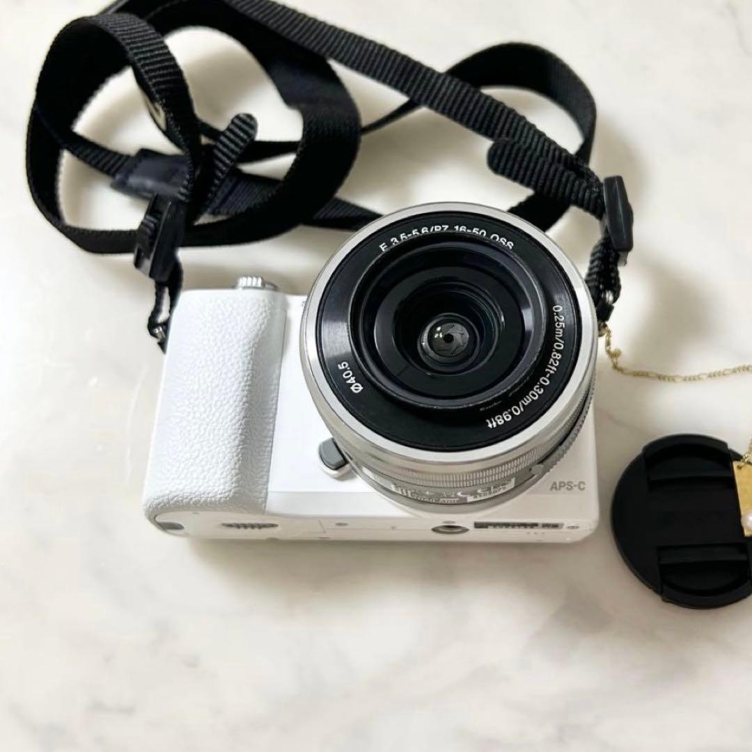 美品/送料込み⚫︎SONY α アルファ 5100 ミラレース一眼カメラ 取説付き