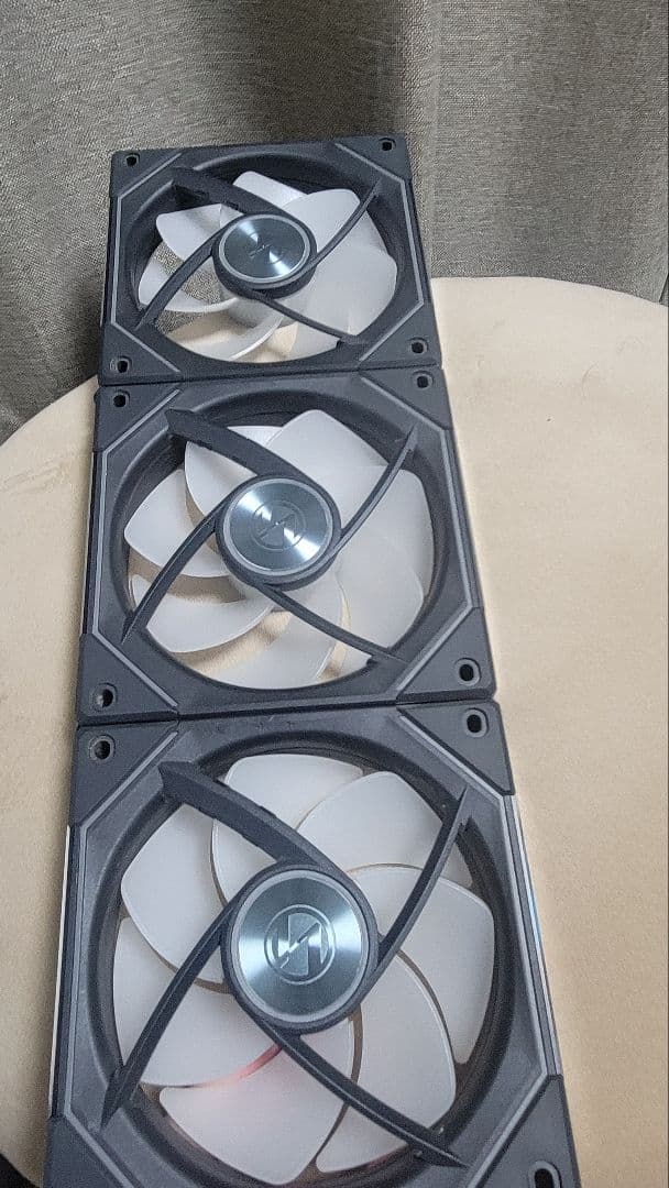 Lian Li UNI FAN SL-INF 120 ブラック　3個