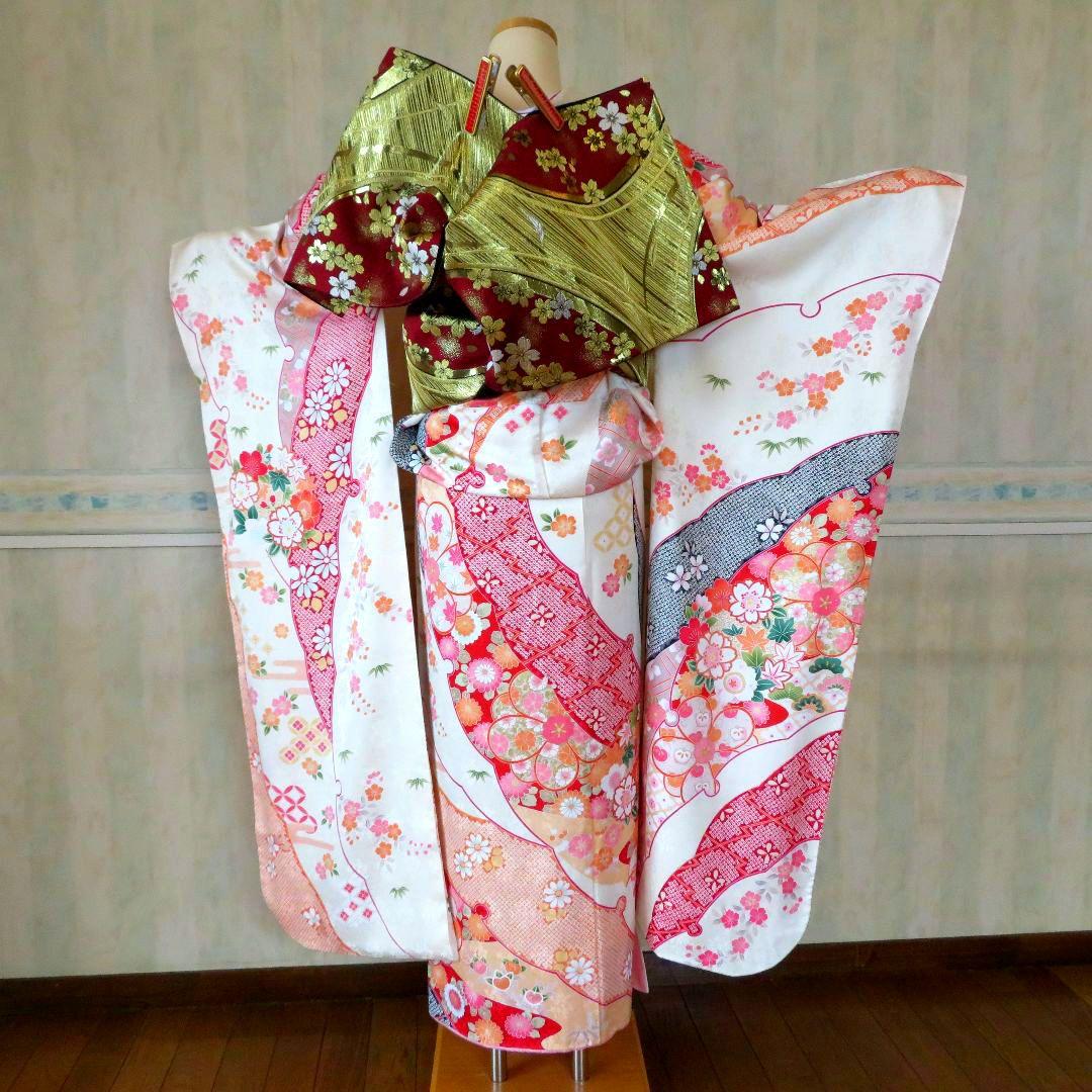 4972　振袖単品　成人式結婚式卒業式　白　正絹　絞り柄