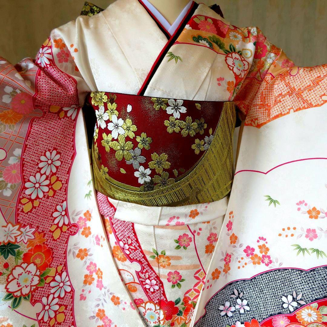 4972　振袖単品　成人式結婚式卒業式　白　正絹　絞り柄